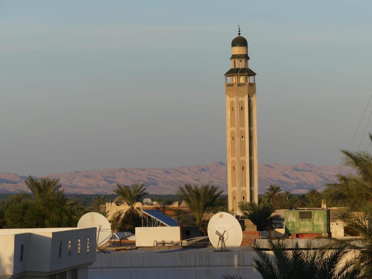 Dar Fatima Bed & Breakfast Tozeur Bagian luar foto